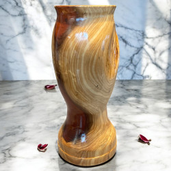 Blumenvase aus Eibenholz